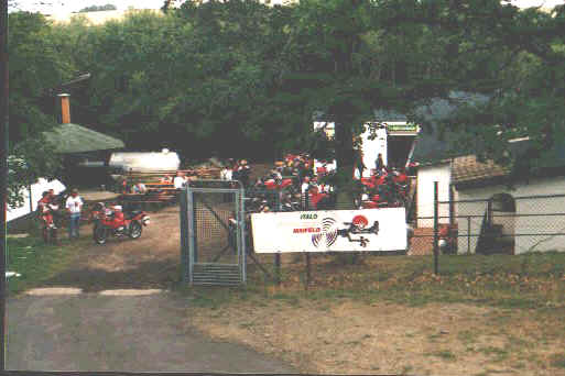 Foto4.jpg (45082 Byte)